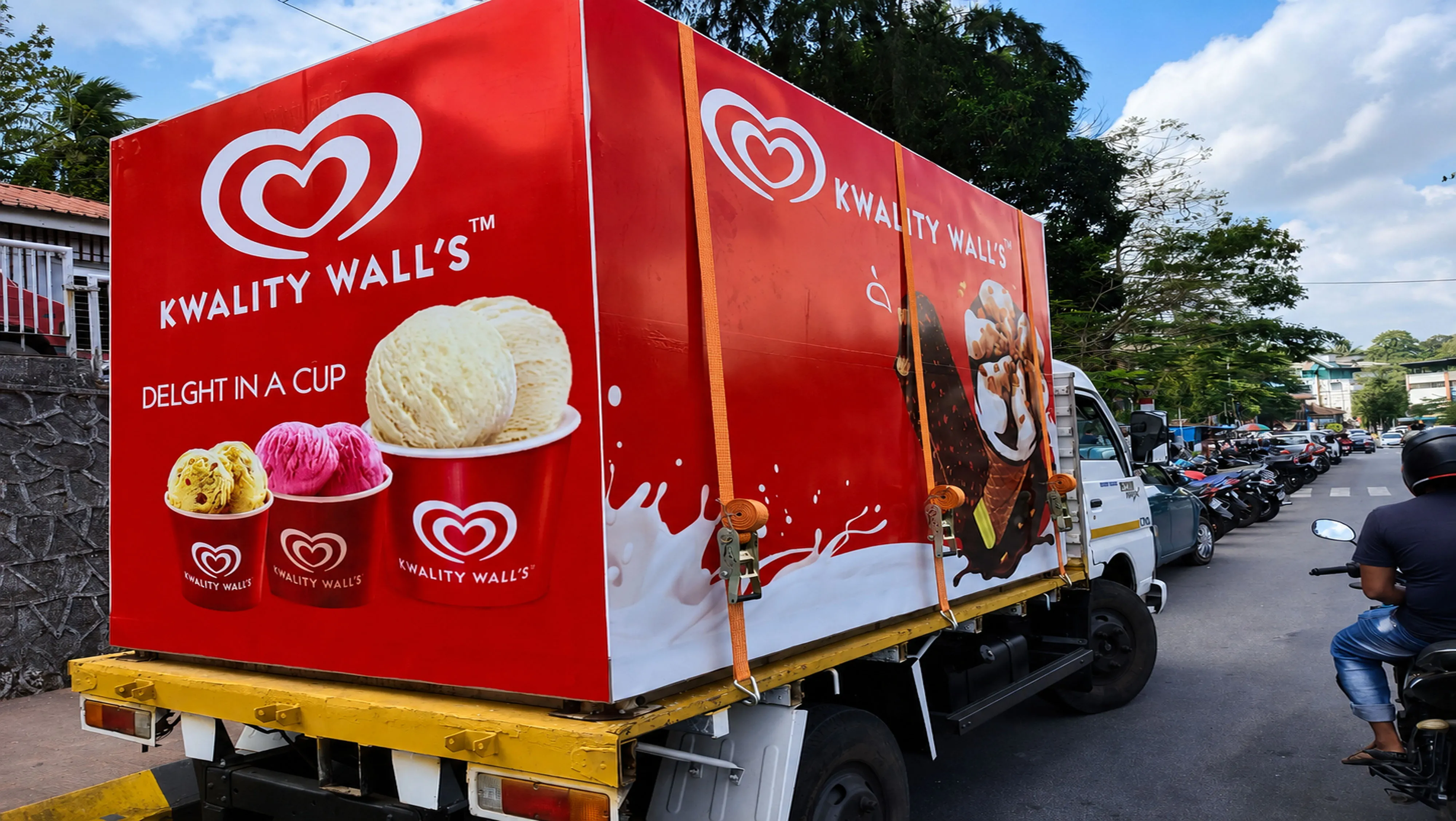 Professional vehicle branding project by Digital Arts